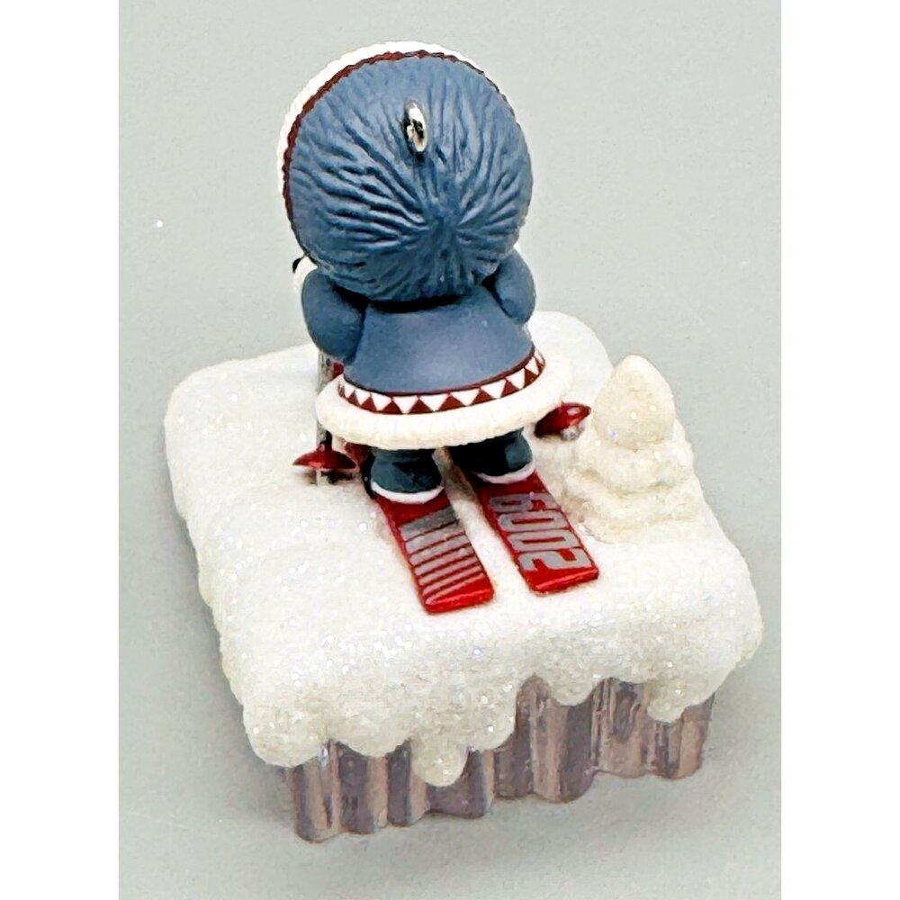 Hallmark Frosty Friends Christmas Ornament 2007 2009‎ Eskimo Penguin Lot of 2 - Picture 6 of 6
